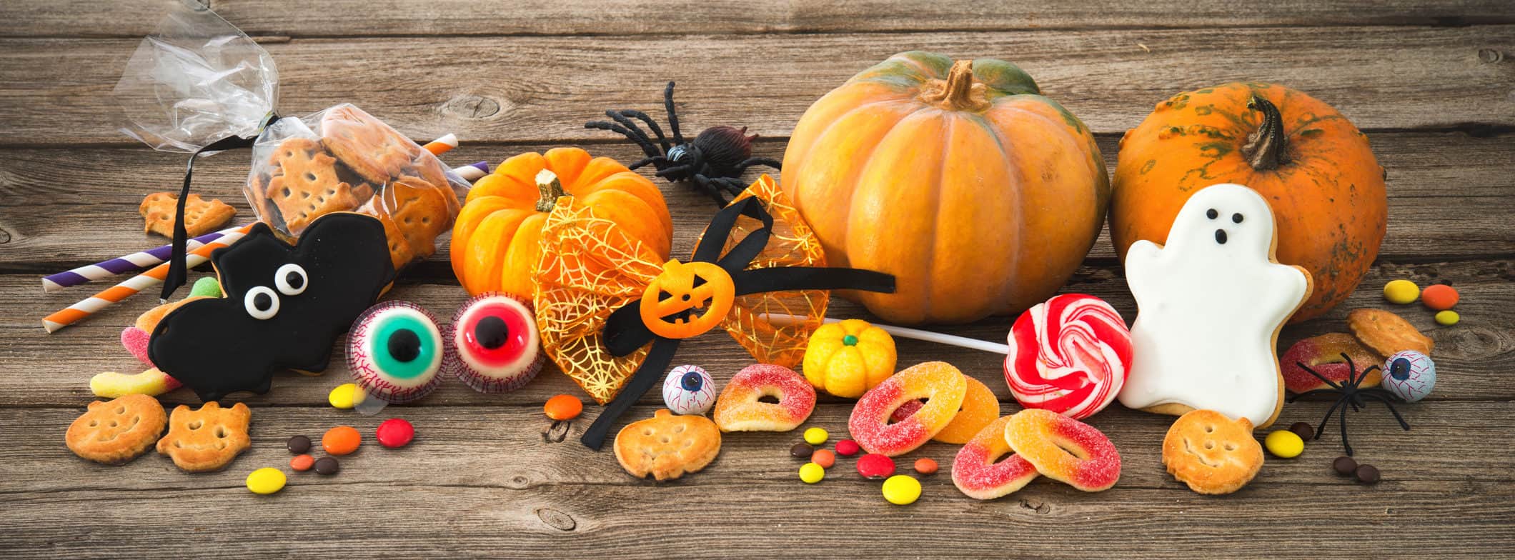 which-halloween-candy-is-safe-to-eat-with-braces-1-invisalign